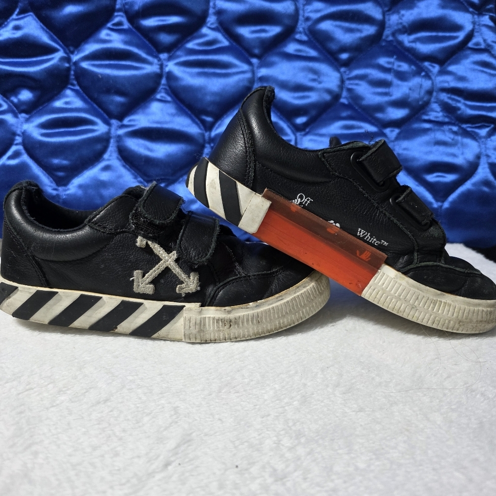 Off-White Black Vulcanized Low-Top Kids Sneakers Sz 33 US Sz 1